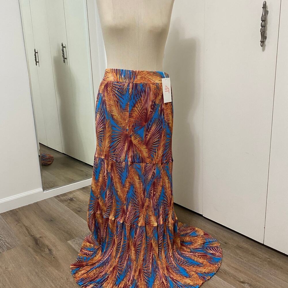 Fourttunata Body-con Maxi Skirt Women NWT Boho Abstract Print Size Large